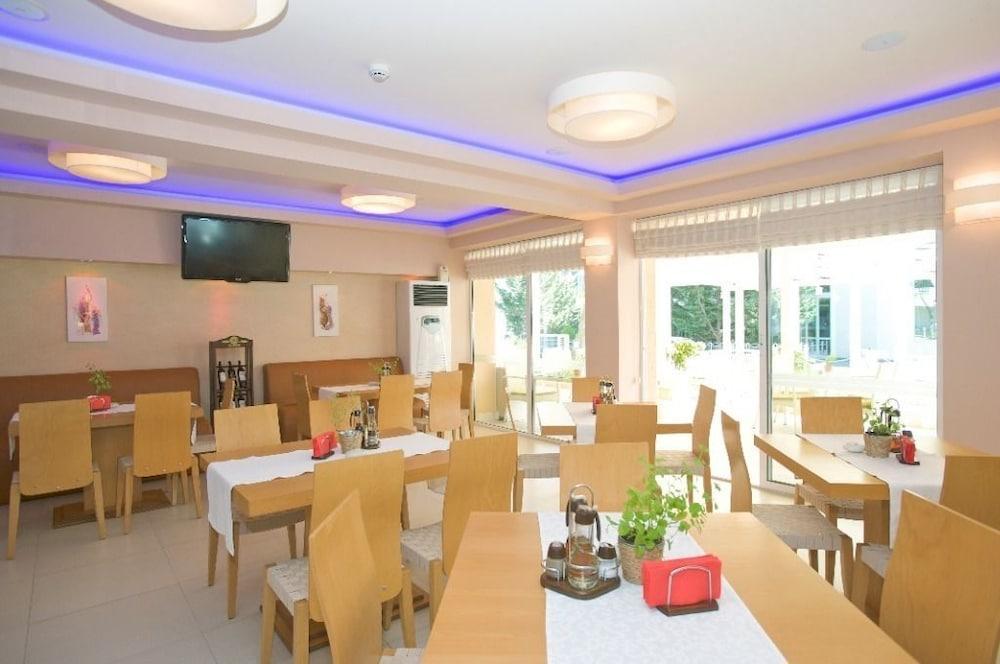 Karlovo Hotel Sunny Beach Buitenkant foto