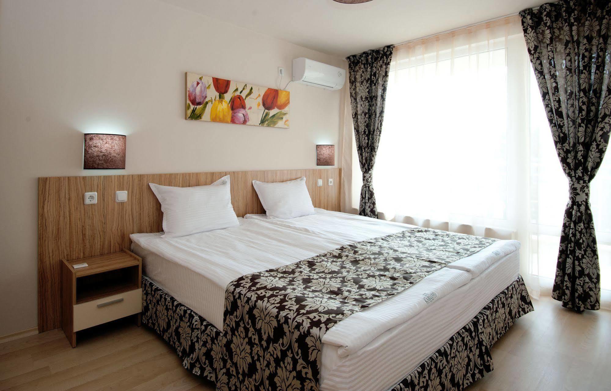 Karlovo Hotel Sunny Beach Buitenkant foto
